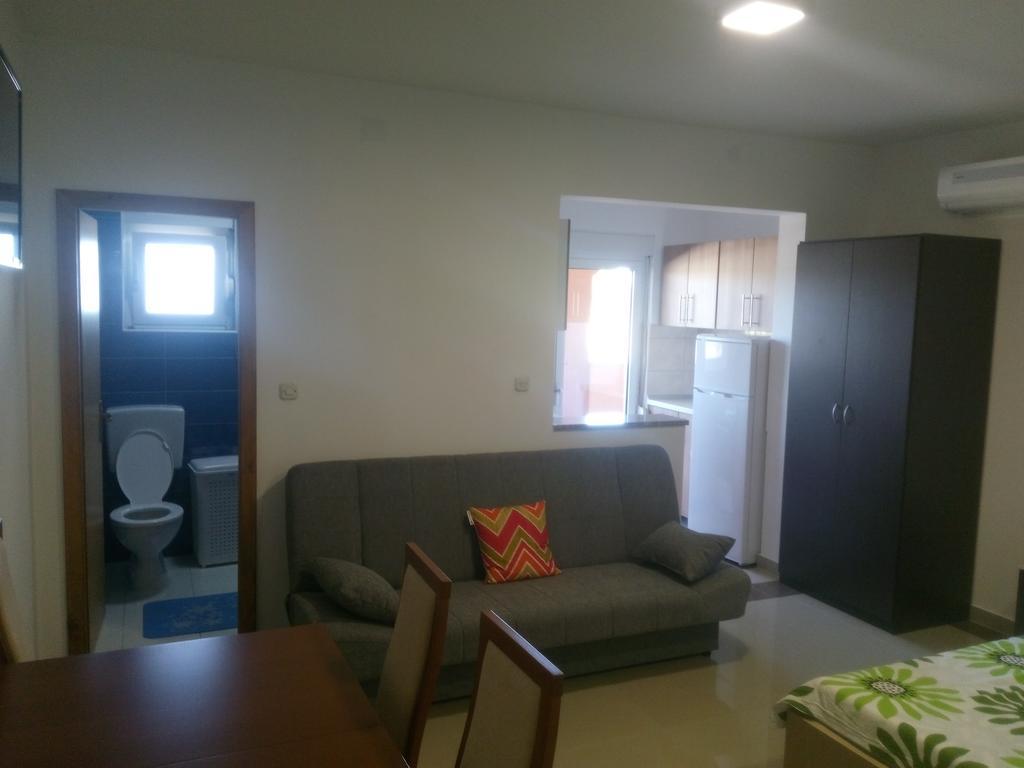 Apartments Glasnovic Vir Chambre photo