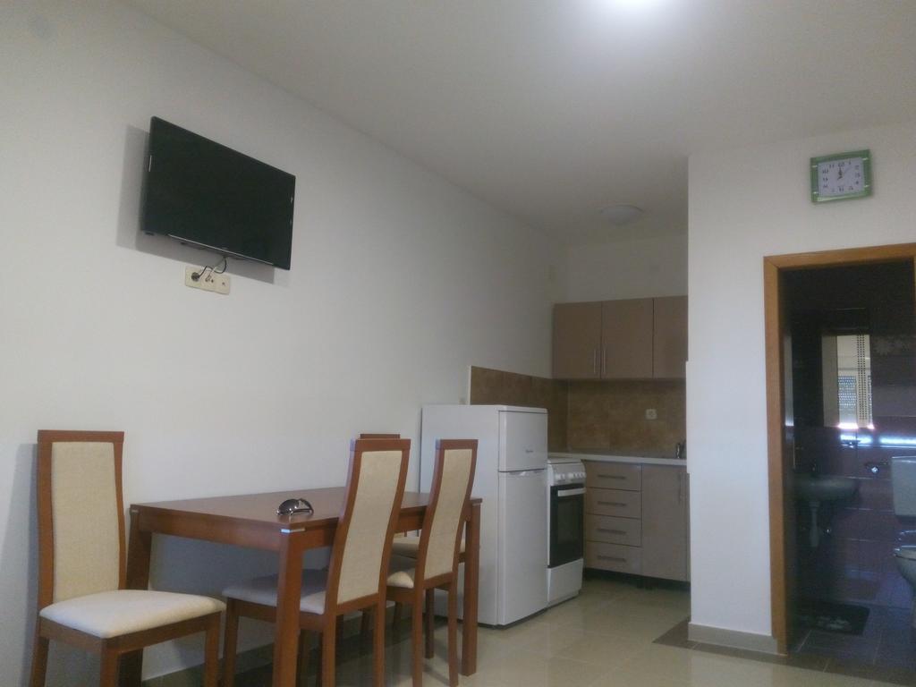 Apartments Glasnovic Vir Chambre photo