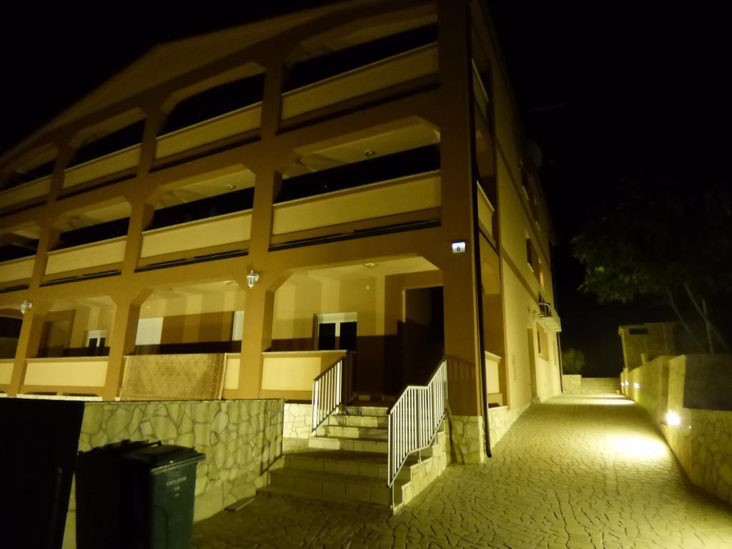 Apartments Glasnovic Vir Extérieur photo