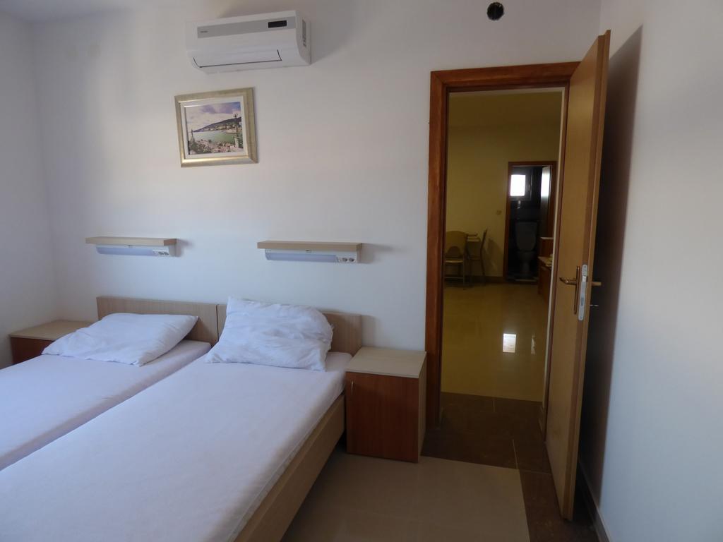 Apartments Glasnovic Vir Chambre photo