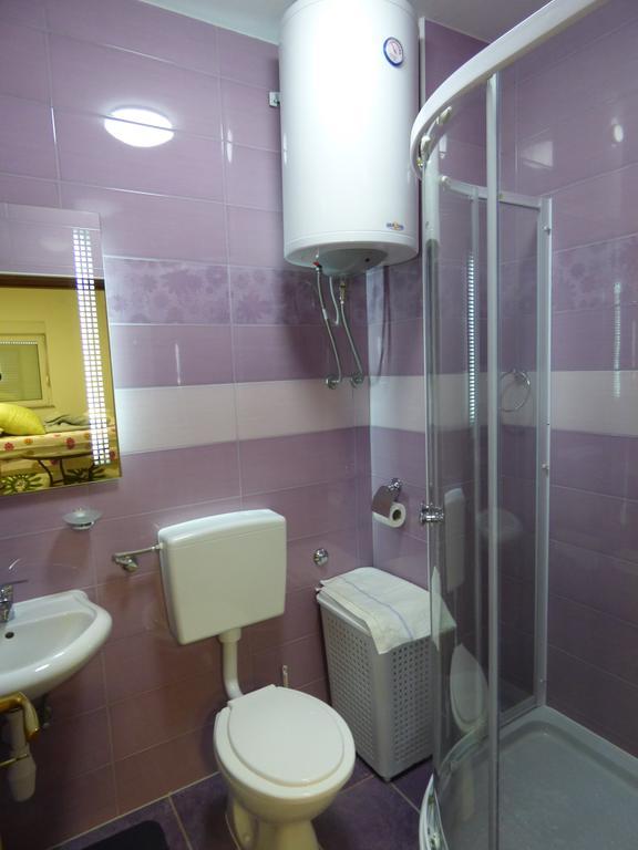 Apartments Glasnovic Vir Chambre photo