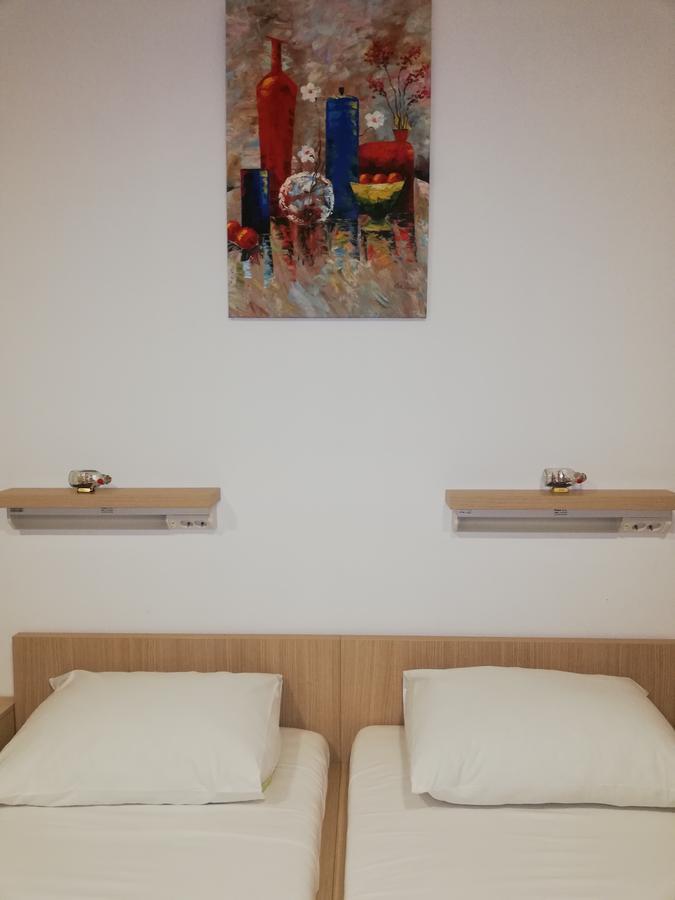 Apartments Glasnovic Vir Extérieur photo